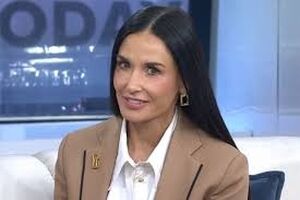 دمی مور: جنگ با هوش مصنوعی شکست خورده است