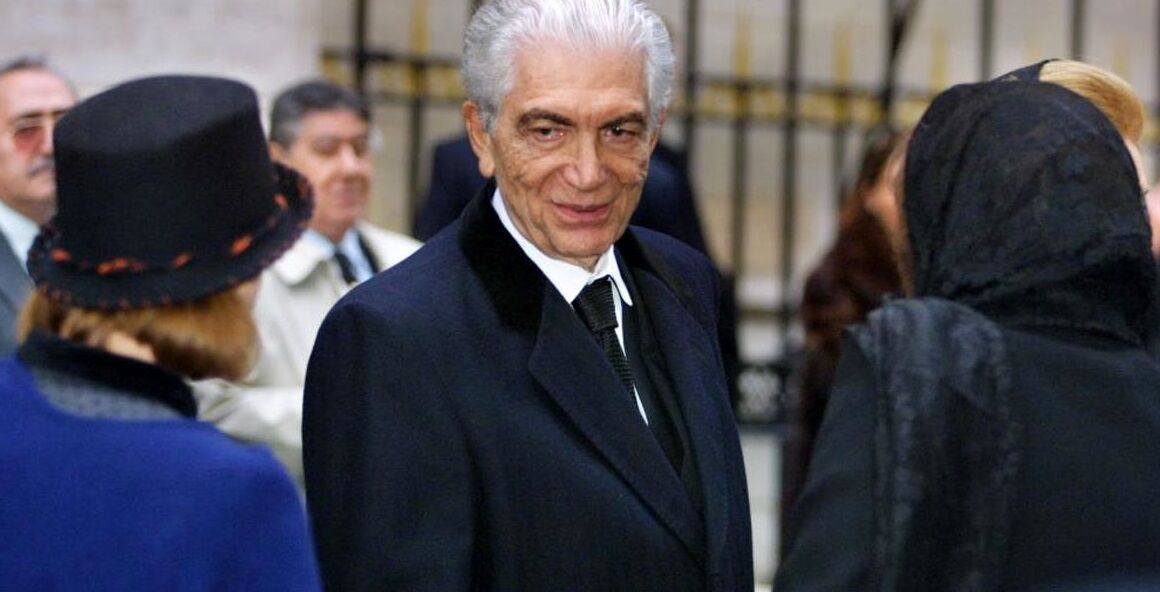 سفر به ایران قدیم؛ برادر شاه پشت فرمان وانت مزدا نشست