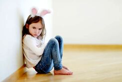 ۵ عادت اشتباه والدین که بچه را لجباز می‌کند