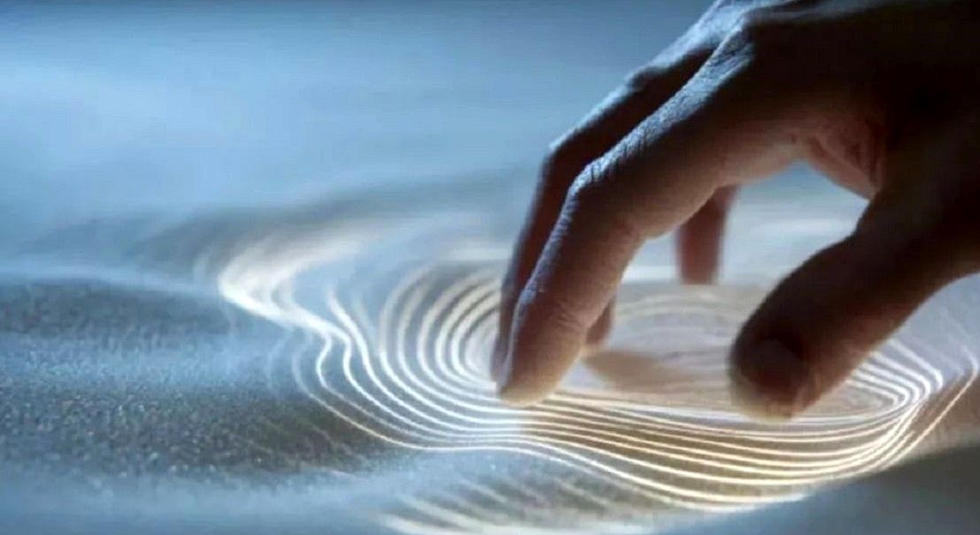 حس هفتم؛ انسان‌ها می‌توانند اشیای دفن شده را بدون تماس شناسایی کنند 