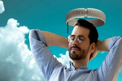 دستگاهی برای کنترل رویاها، که یک ایرانی و همکار ایلان ماسک ساخته است
