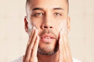 ارائه خدمات آرایشی بهداشتی شخصی‌سازی شده پوستی با هوش مصنوعی