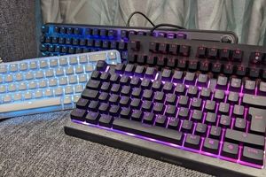 بهترین کیبوردهای گیمینگ و اداری ۱۴۰۴؛ از کاور محافظ تا مدل‌های مکانیکی حرفه‌ای