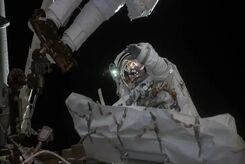 پیاده‌روی فضانوردان ایستگاه فضایی بین‌المللی