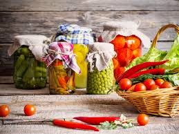 خطر مسمومیت با خیارشور و ترشی را جدی بگیرید