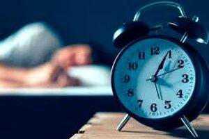 آیا واقعاً همه ما به ۸ ساعت خواب در شب نیاز داریم؟ 