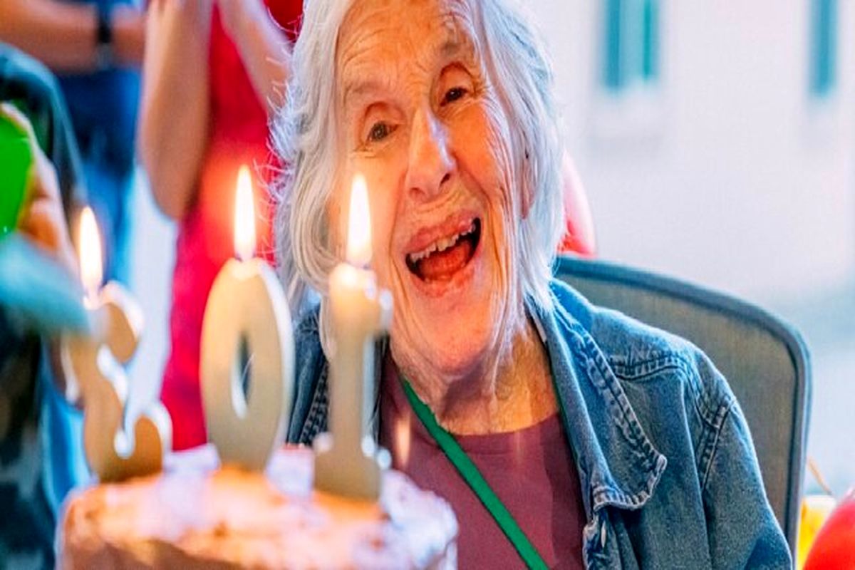 تنها ۱۰۰ سال اول زندگی سخت است