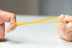 ساخت اولین کش لاستیکی جهان برای تولید برق از گرمای بدن