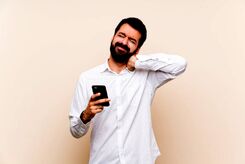 عوارض استفاده طولانی مدت از تلفن همراه بر بدن انسان