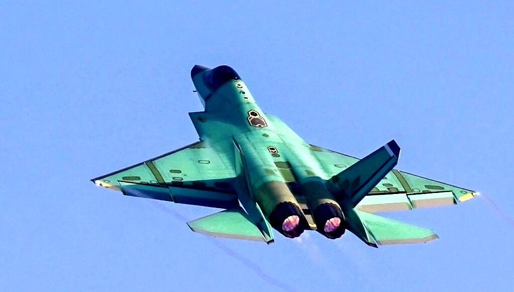 چین به طور رسمی نام جنگنده پنهانکار Shenyang J-35 را اعلام کرد 