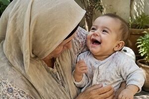 فرمول خنک شدن در روزهای داغ؛ لباس‌های مناسب نوزادان و سالمندان