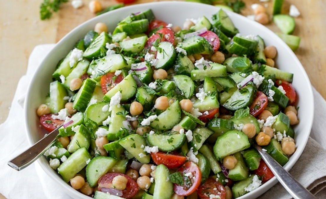 ۵ خوراکی که بهترین و سالم‌ترین ترکیب را با «خیار» شکل می‌دهند 
