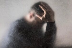 نشانه‌های متفاوت افسردگی در مردان